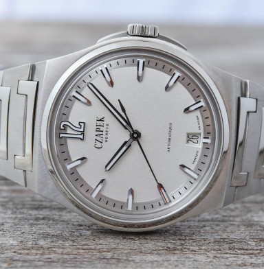 Surprising Incarnation of the Czapek & Cie Antarctique