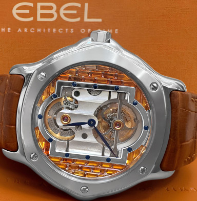 A Tourbillon Inspired by Le Corbusier's Villa