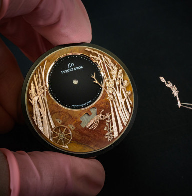 Jaquet Droz creates a watch with a dial made of wood that is 150 million years old